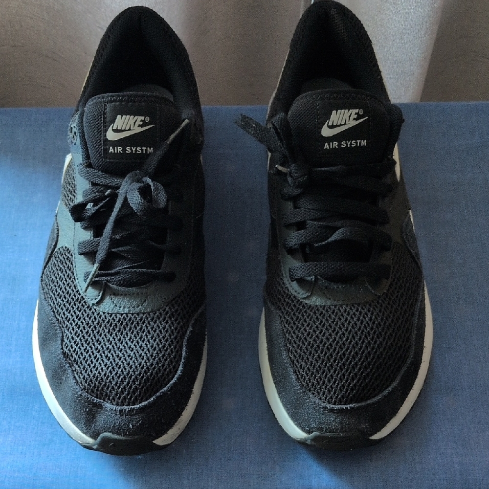 Nike Men's Black Air System Sneakers